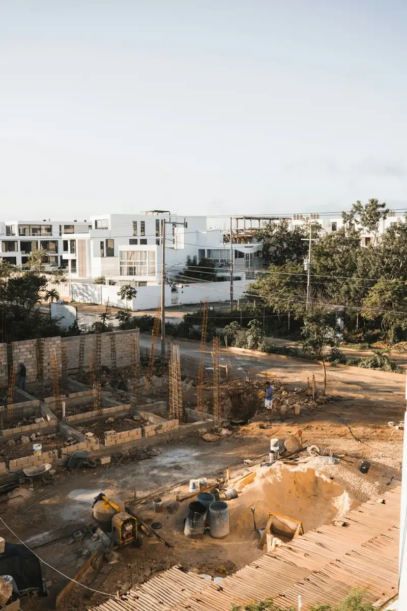住宅小区园林绿化施工方案对比：自建团队与专业景观工程公司如何取舍正文配图 1